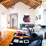 Casa Do Pico Arde