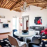 Casa Do Pico Arde